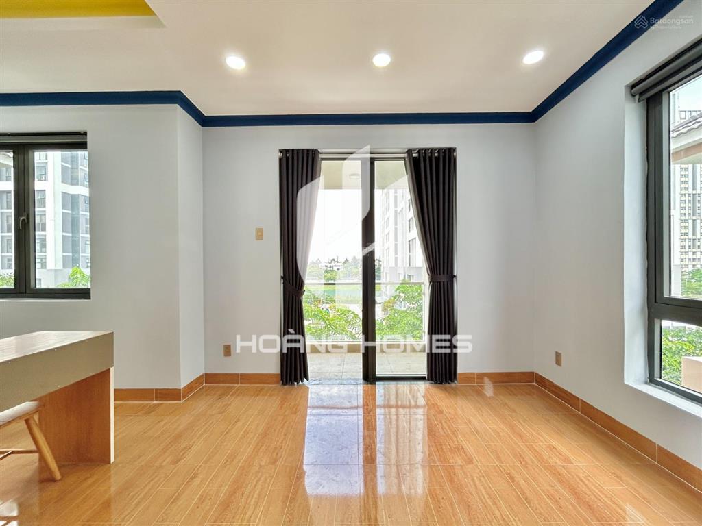 Phòng mới tinh & đầy đủ tiện nghi, ban công rộng thoáng  cát lái quận 2