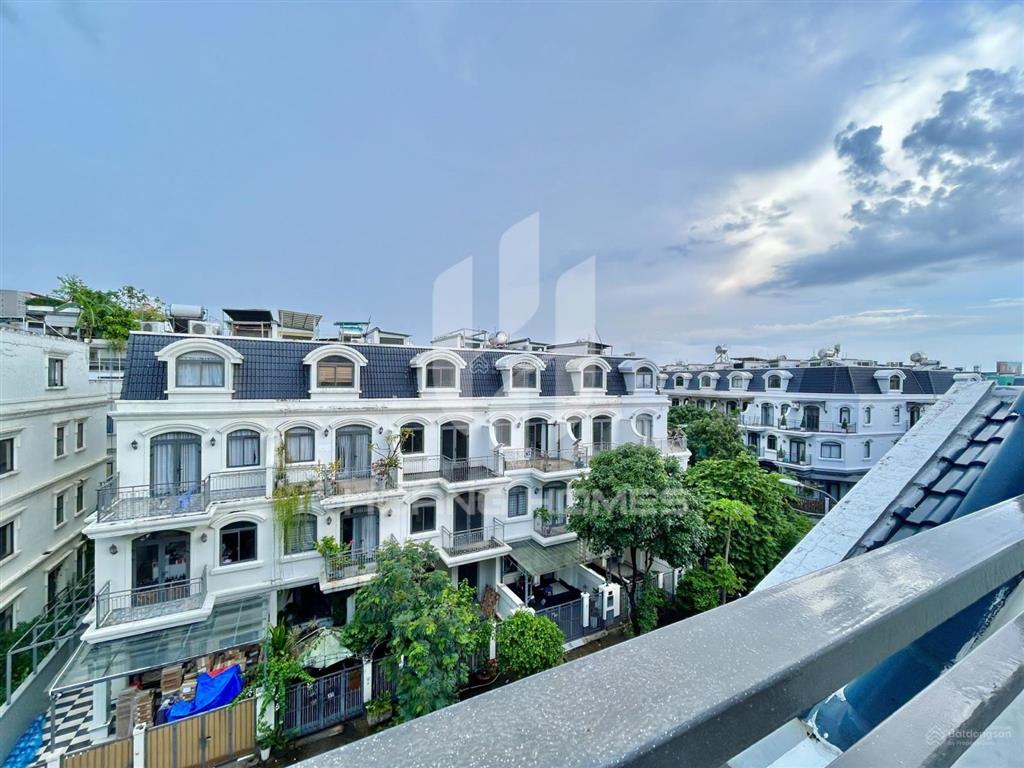 Phòng cho thuê ngay lakeview city quận 2