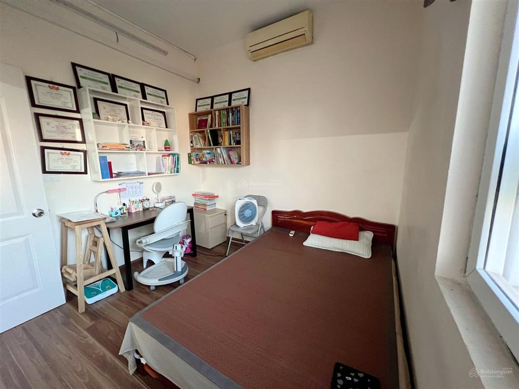 Bán căn hộ 2 phòng ngủ 54m2 tòa pcc1 hà đông  sổ hồng giá tốt hơn 3 tỷ  nhà đẹp