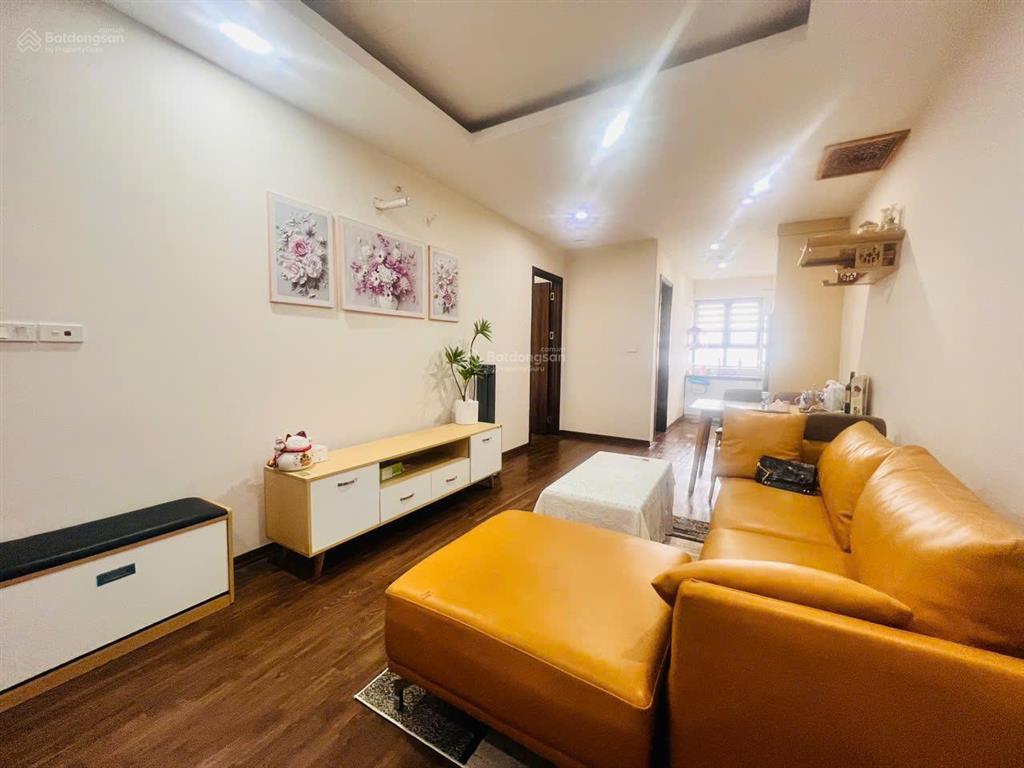 Bán nhanh căn 2 phòng ngủ 2vs 56m2 tòa the vesta hà đông  sổ hồng giá 3.x tỷ