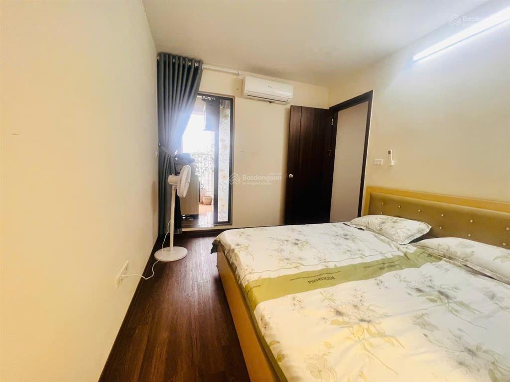 Bán nhanh căn 2 phòng ngủ 2vs 56m2 tòa the vesta hà đông  sổ hồng giá 3.x tỷ