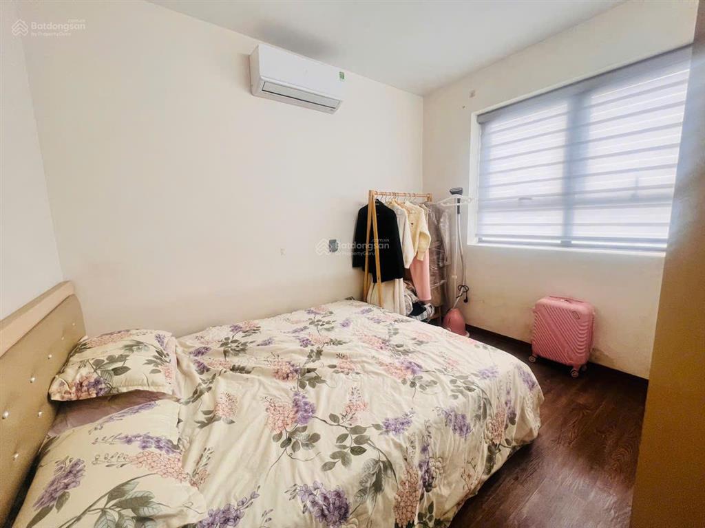 Bán nhanh căn 2 phòng ngủ 2vs 56m2 tòa the vesta hà đông  sổ hồng giá 3.x tỷ
