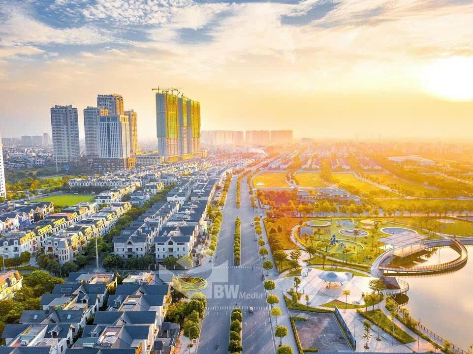 Cần bán gấp biệt thự an vượng giá 35 tỷ tây bắc cạnh hồ