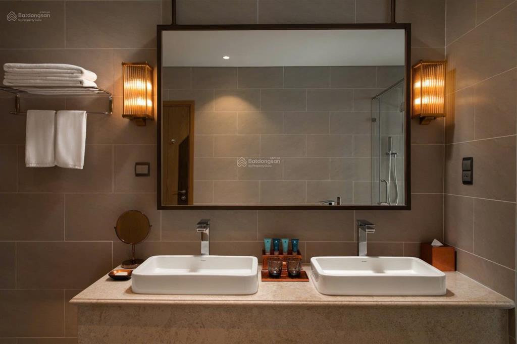 Em nguyệt nha trang cần bán biệt thự caraworld cam ranh bãi dài view sân golf, sổ đỏ hoàn công