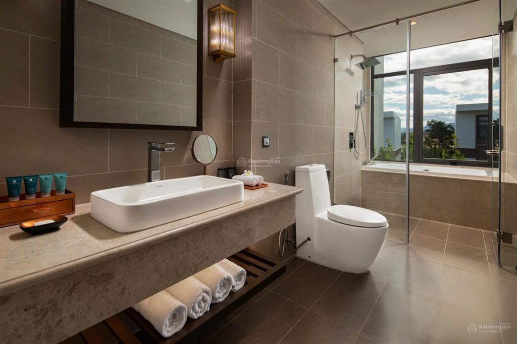 Em nguyệt nha trang cần bán biệt thự caraworld cam ranh bãi dài view sân golf, sổ đỏ hoàn công