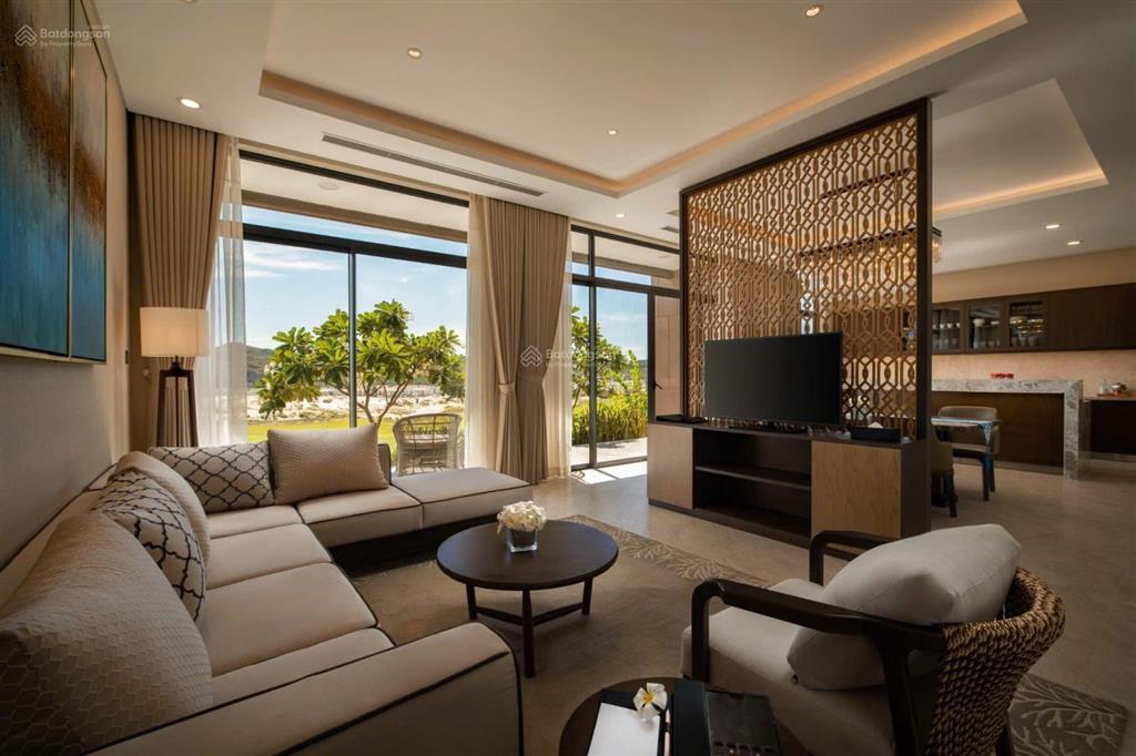 Em nguyệt nha trang cần bán biệt thự caraworld cam ranh bãi dài view sân golf, sổ đỏ hoàn công