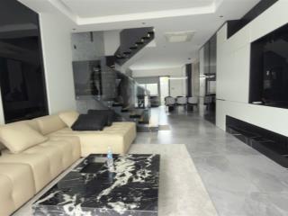 Em nguyệt nha trang cần bán nhà mỹ gia gói 7 đường 12m, tặng full nội thất dòng tiền 30tr/th