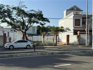 Em nguyệt nha trang cần bán lô đất đẹp gần biển 2 mặt tiền trước sau phạm văn đồng, nha trang