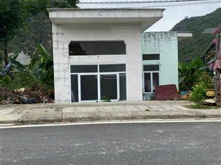 Cần bán đất ở 600m2 đất ở và 300m2 đất trồng cây lien lạc. minh 9.76.407.528