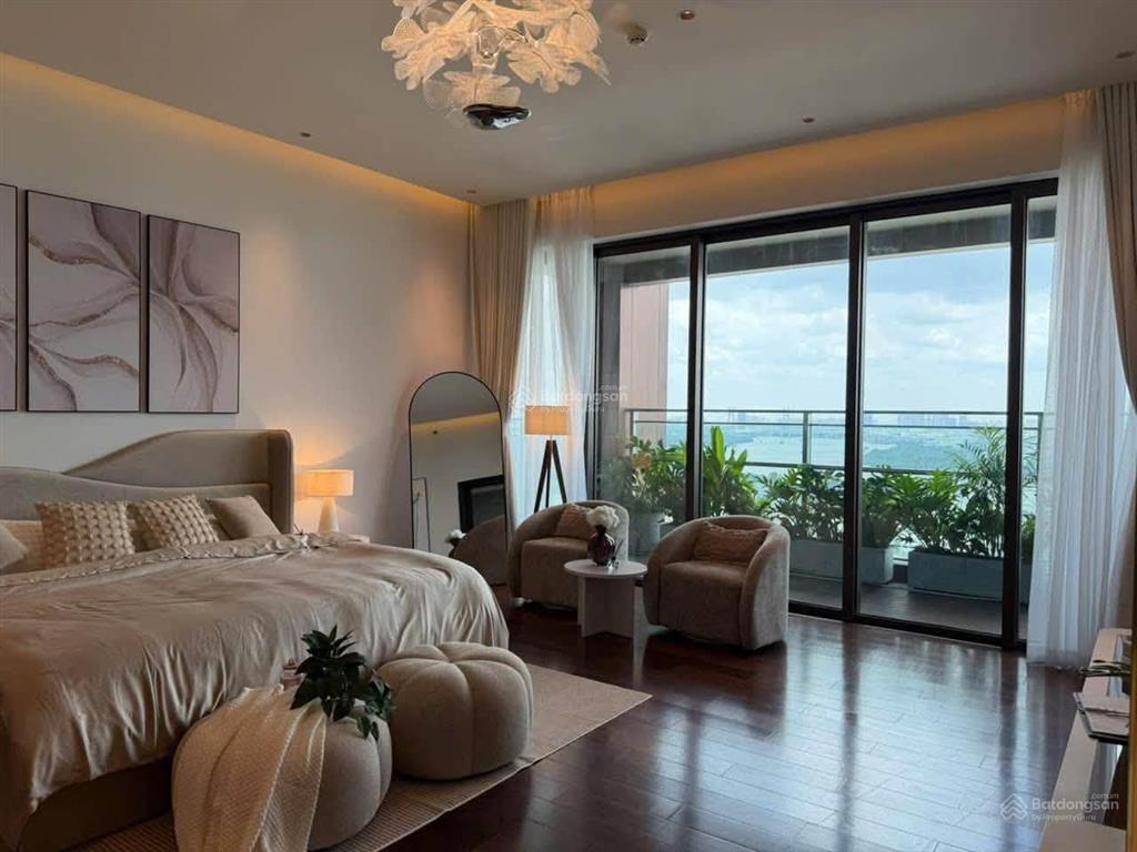 Define by capitaland  cho thuê căn hộ 4 phòng ngủ thang máy riêng (full nội thất)