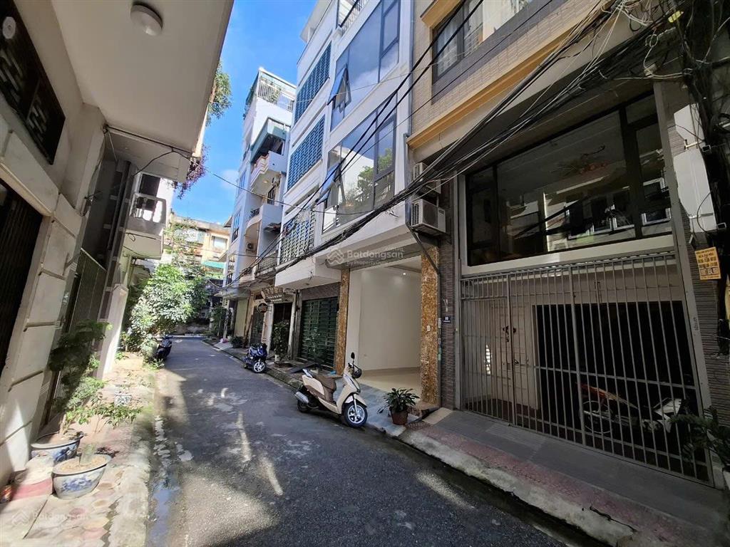 Cho thuê gấp liền kề tại số nhà 34 ngõ 389 hoàng quốc việt (tân đô), cầu giấy