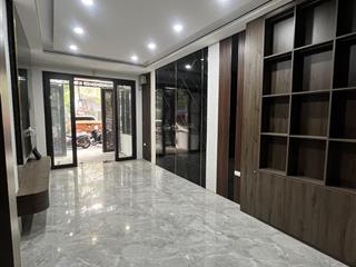 Bán nhà nguyễn chính  nhà đẹp  thang máy  oto tránh  tương lai sáng  17.5 tỷ