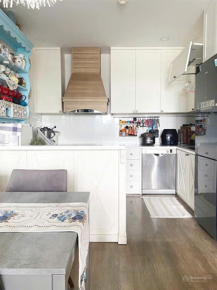 Căn số 5 tầng thấp orchard park view 98m2 8,6 tỷ 3 phòng ngủ ban công rộng thoáng gió mát novaland