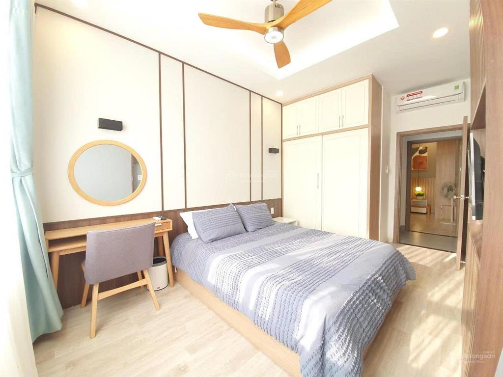 Căn golden mansion novaland khu sân bay 54m2 2 phòng ngủ đầy đủ nội thất cao cấp 14 triệu vào ở sớm