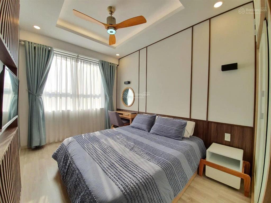 Căn golden mansion novaland khu sân bay 54m2 2 phòng ngủ đầy đủ nội thất cao cấp 14 triệu vào ở sớm