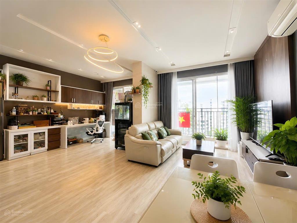 Bán căn số 9 tháp gm2 đầy đủ tiện nghi tầng cao view hồ bơi 104m2 8,6 tỷ novaland khu sân bay