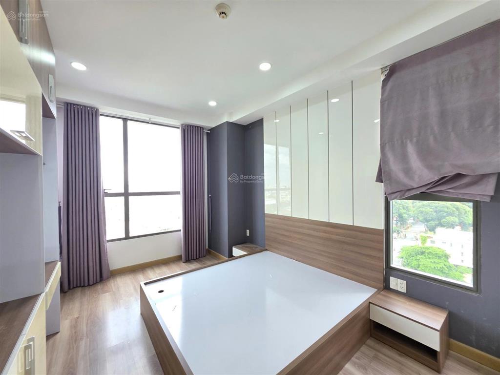 Cho thuê căn garden gate 3 phòng 21 triệu đầy đủ nội thất vào ở ngay 105m2 tầng cao view đông nam