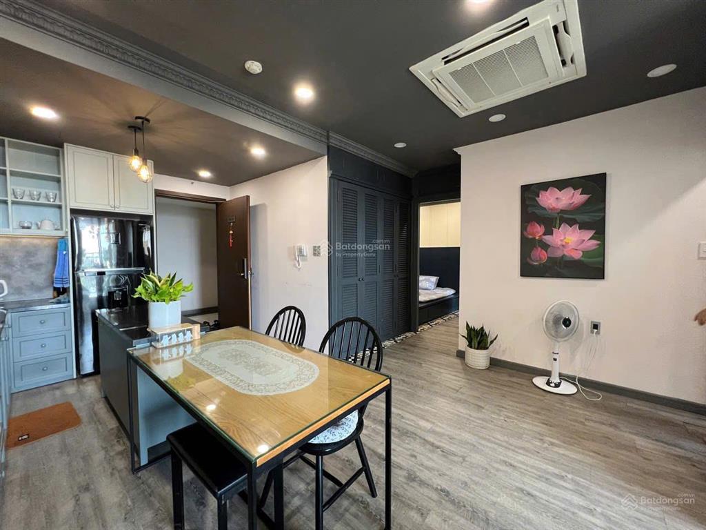 Căn hộ the botanica view nam nội thất cao cấp 18 triệu 73m2 2 phòng đầy đủ tiện nghi gần sân bay