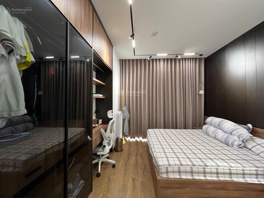 Bán căn 3 phòng 83m2 8,3 tỷ nội thất cao cấp view đông nam tầng cao thoáng mát orchard parkview