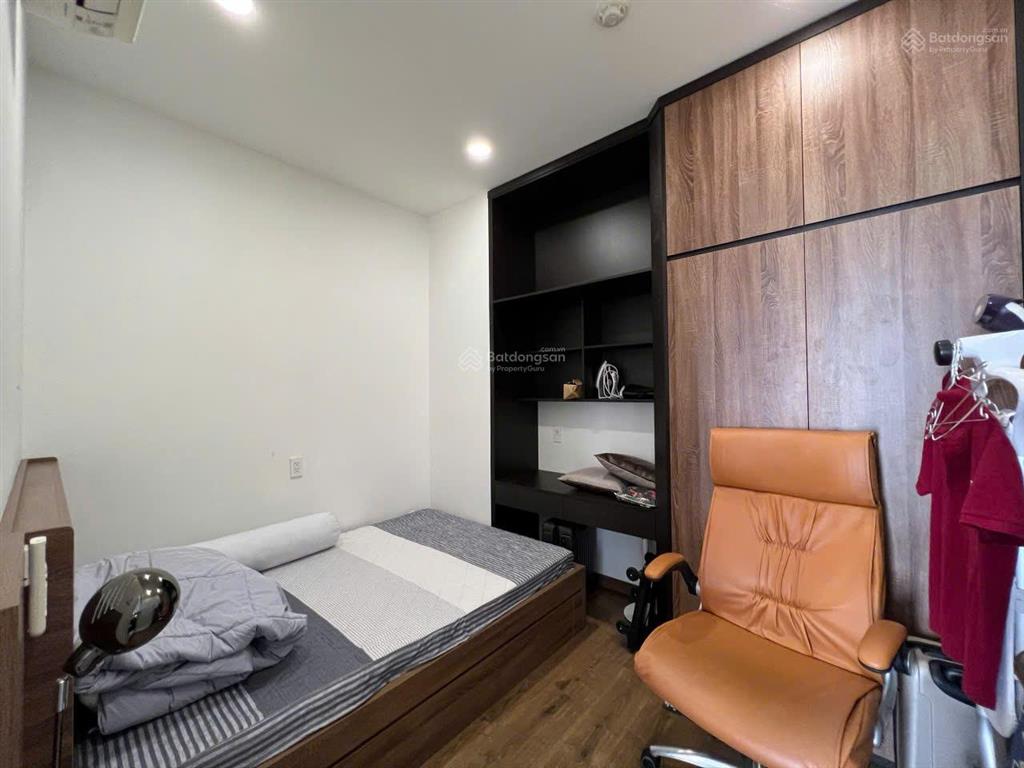 Bán căn 3 phòng 83m2 8,3 tỷ nội thất cao cấp view đông nam tầng cao thoáng mát orchard parkview