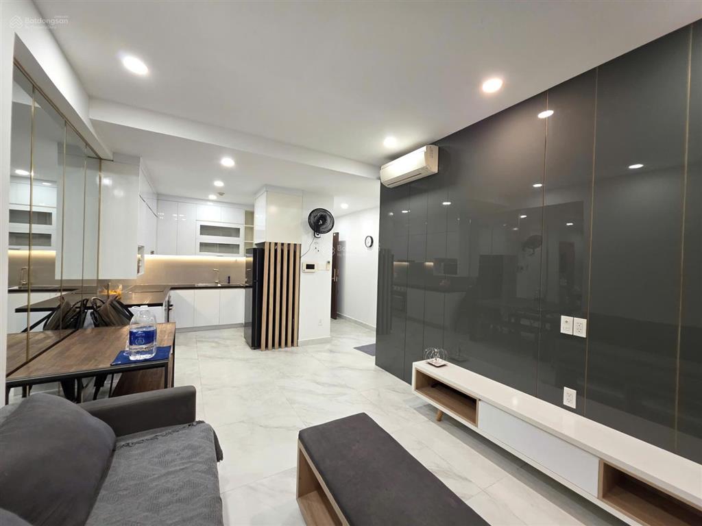 Căn hộ tầng cao orchard parkview novaland khu sân bay 83m2 8,1 tỷ đầy đủ nội thất view đẹp thoáng