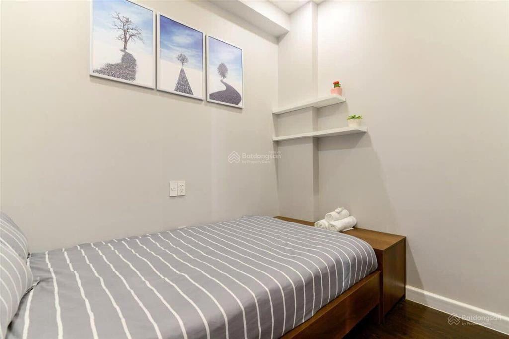 Căn hộ tầng trung golden mansion novaland khu sân bay 57m2 2 phòng ngủ 14 triệu vào ở sớm