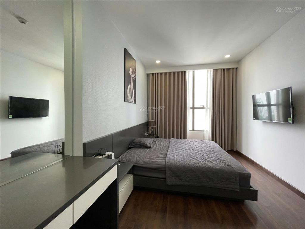 Bán căn 2 phòng ngủ hđmb 69m2 2đầy đủ nội thất cao cấp tầng cao view đẹp orchard parkview novaland