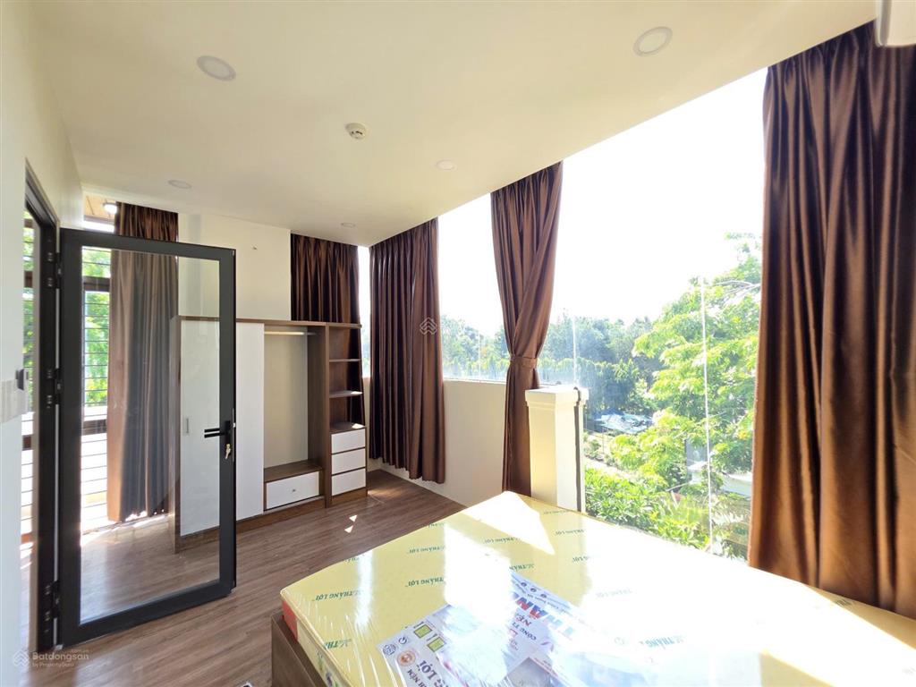 Căn hộ dịch vụ đầy đủ nội thất 35m2 chỉ 7 triệu vào ở ngay gần sân bay công viên gia định