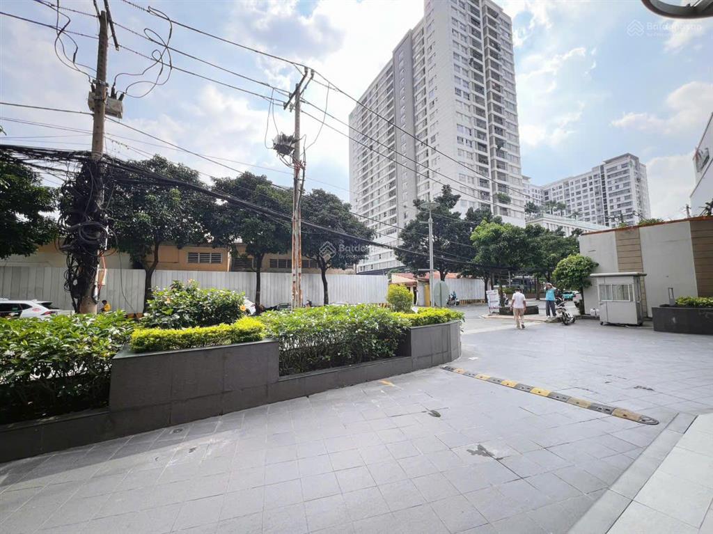 Căn garden gate novaland khu sân bay 1 phòng shophouse kinh doanh tốt ngay mặt tiền giá tốt 11 tr