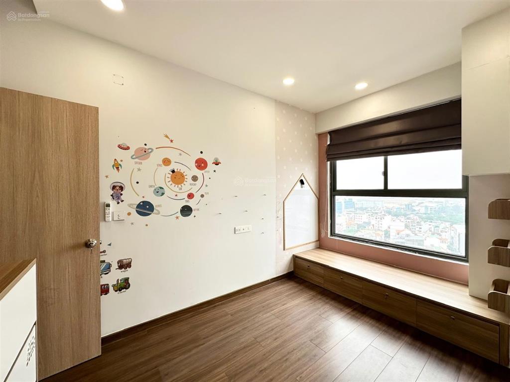Golden mansion tháp gm3 novaland khu sân bay 69m2 2 phòng 5,48 tỷ giá tốt tầng trung view công viên