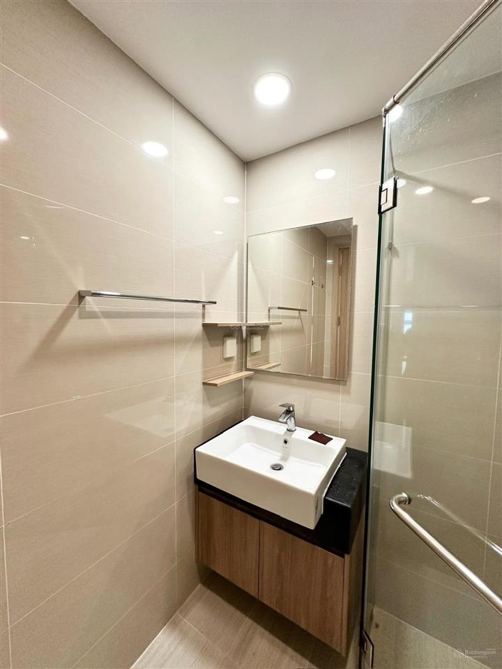 Golden mansion tháp gm3 novaland khu sân bay 69m2 2 phòng 5,48 tỷ giá tốt tầng trung view công viên