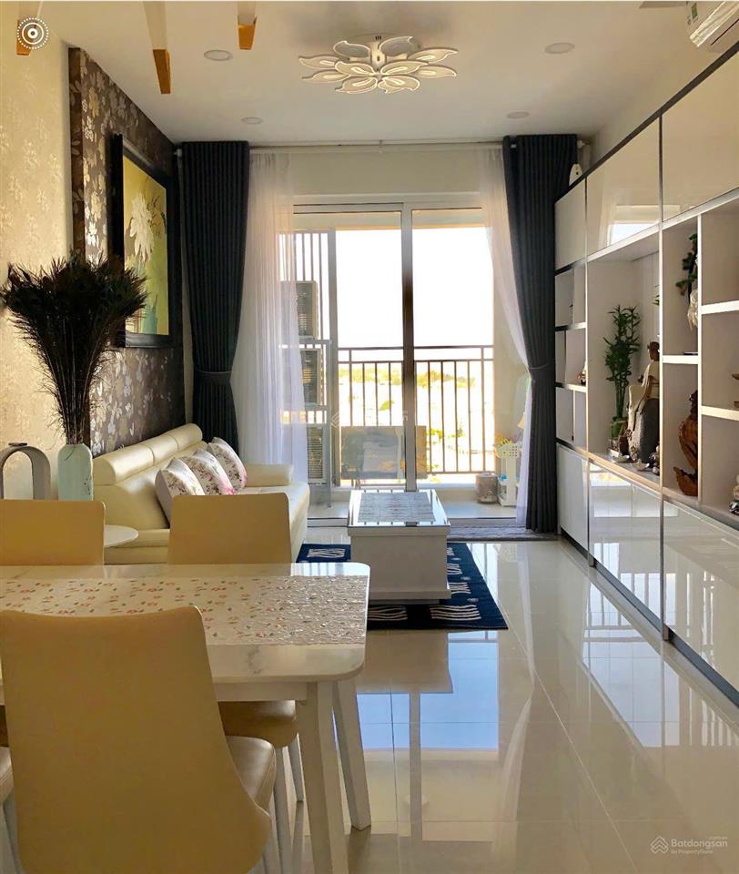 Căn góc số 7 golden mansion view sân bay đầy đủ nội thất 2 phòng 75m2 nhà mới đẹp sạch sẽ tầng cao