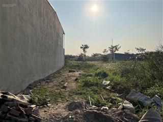 Đối diện chợ đầu mối đông tảo 100m2, mặt tiền 5m kinh doanh dòng tiền quá tốt giá 8,x tỷ có tl