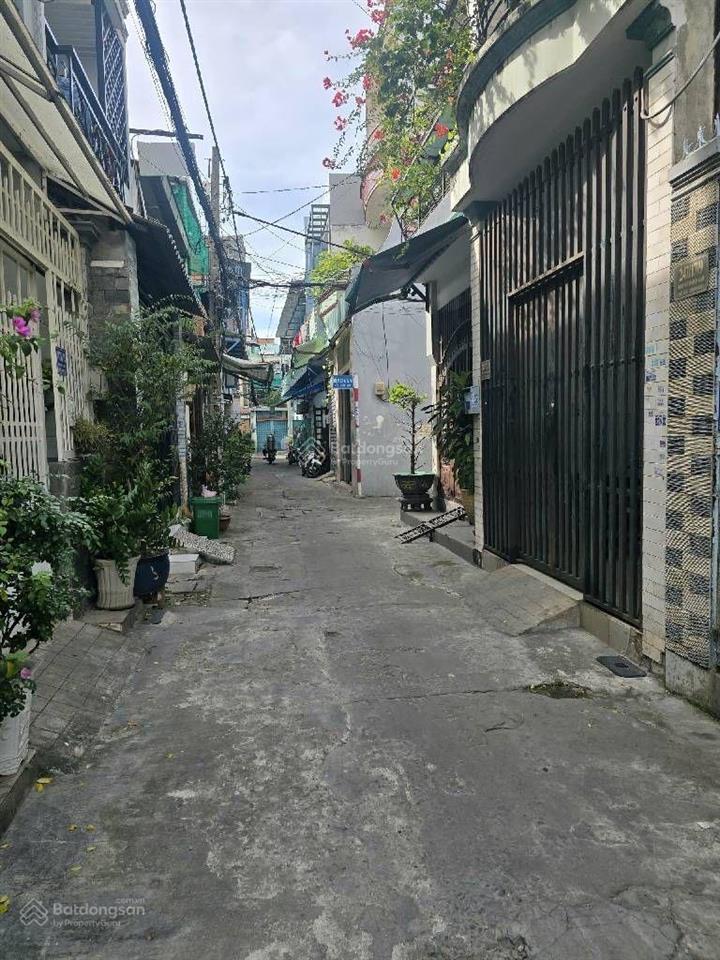 Ngay thạch lam  thoại ngọc hầu nhà tân phú, 60m2, 2 phòng ngủ 1 trệt 1 lầu cách 1 căn là ra hẻm xe