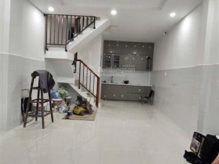 Bán nhà đường hoà bình q. tân phú  hẻm 6m  4x8.1m  2 tầng, 2pn, 2wc  gần đầm sen  5.2 tỷ tl