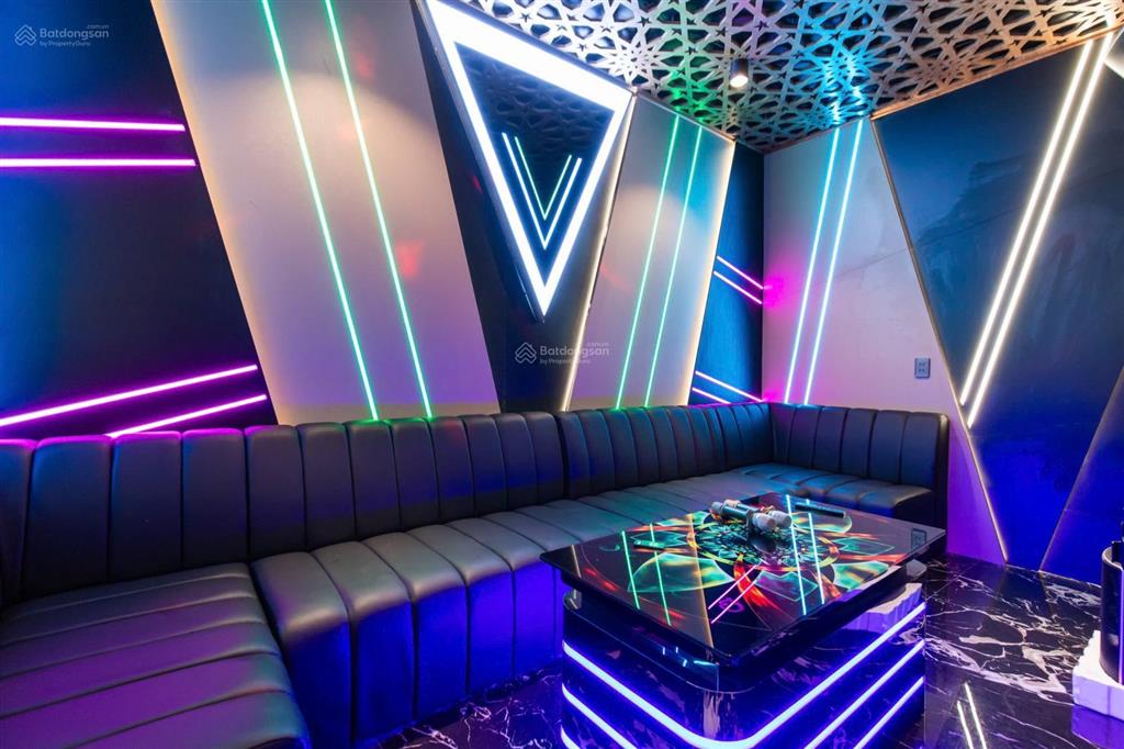 Chính chủ cần bán villa luxury ngay khu nam việt á vị trí nhìn qua pháo hoa đà nẵng