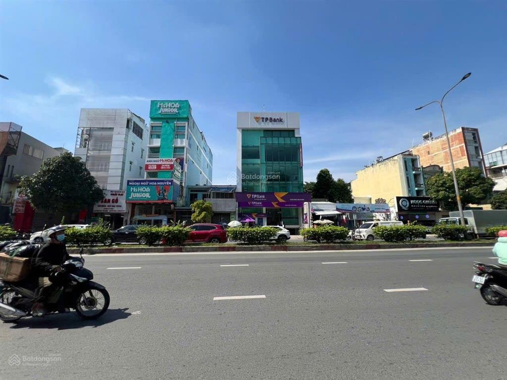 Bán tòa nhà 433 cộng hòa, p.15, q. tân bình diện tích 11,07 x 27m hầm 5 tầng giá 120 tỷ