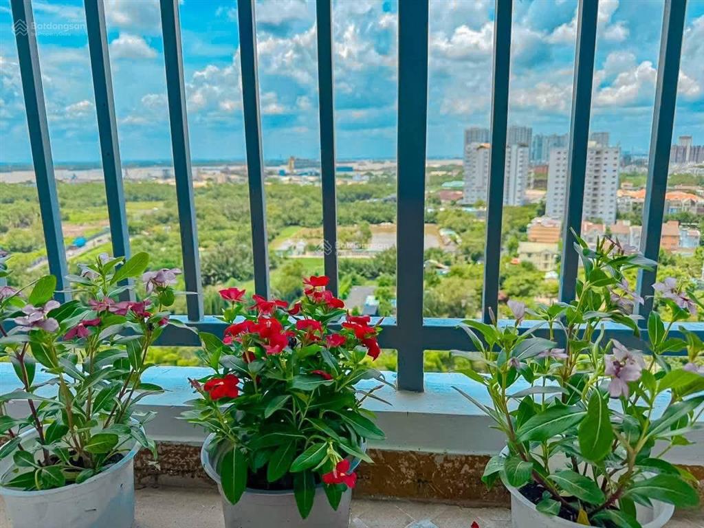 Bán căn hộ jamona city đào trí full nội thất, view thoáng tầng cao dt 73 m2 2 pn 2wc sổ hồng riêng