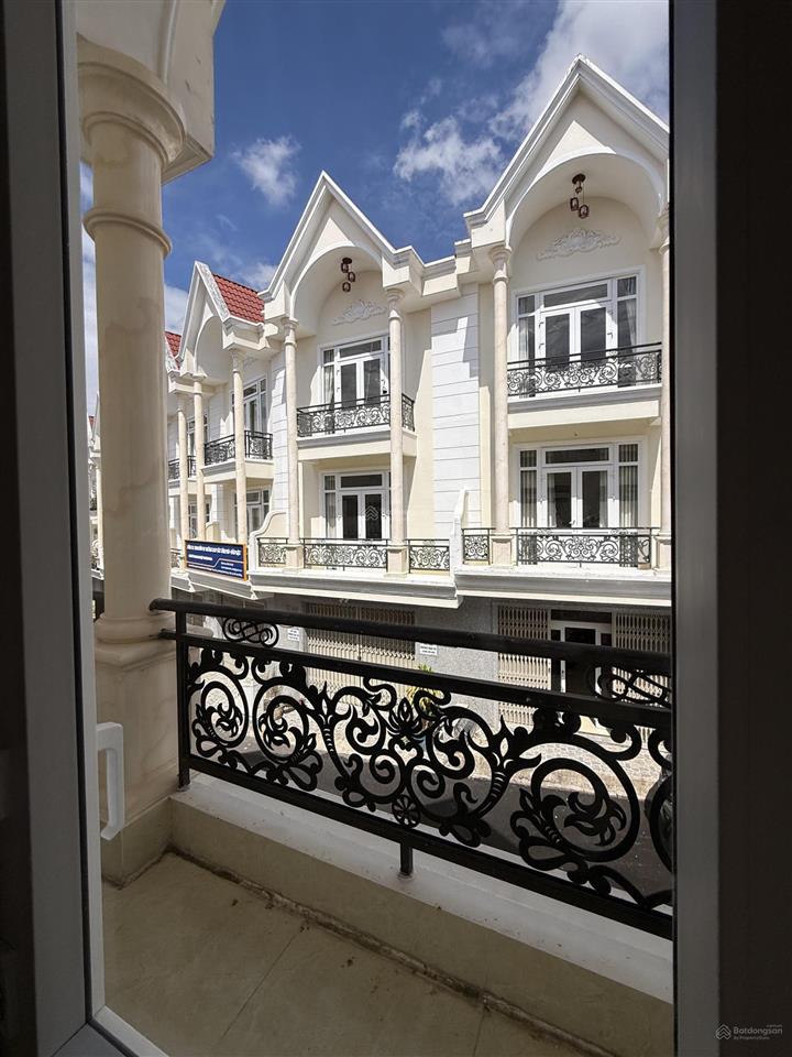 Bán nhà phố phường 4 thành phố đà lạt giá 8,5 tỷ đã hoàn công