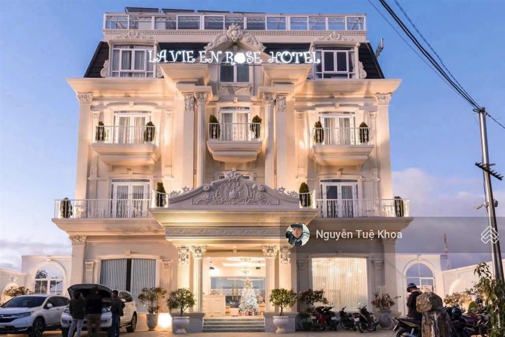 Bán khách sạn 3 sao mặt tiền tô hiến thành phường xuân hương thành phố đà lạt giá 165tỷ 1000m2