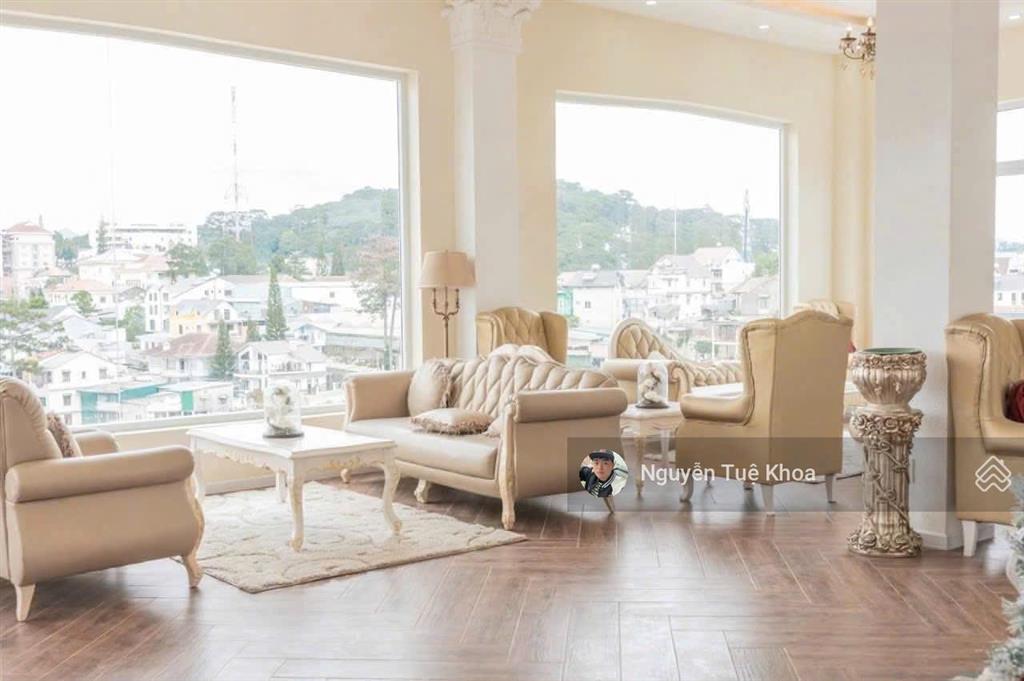 Bán khách sạn 3 sao mặt tiền tô hiến thành phường xuân hương thành phố đà lạt giá 165tỷ 1000m2