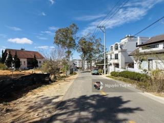 980m2 đồi huy hoàng, phường 8, thành phố đà lạt, 40 tr/m2. giá tốt khu vực