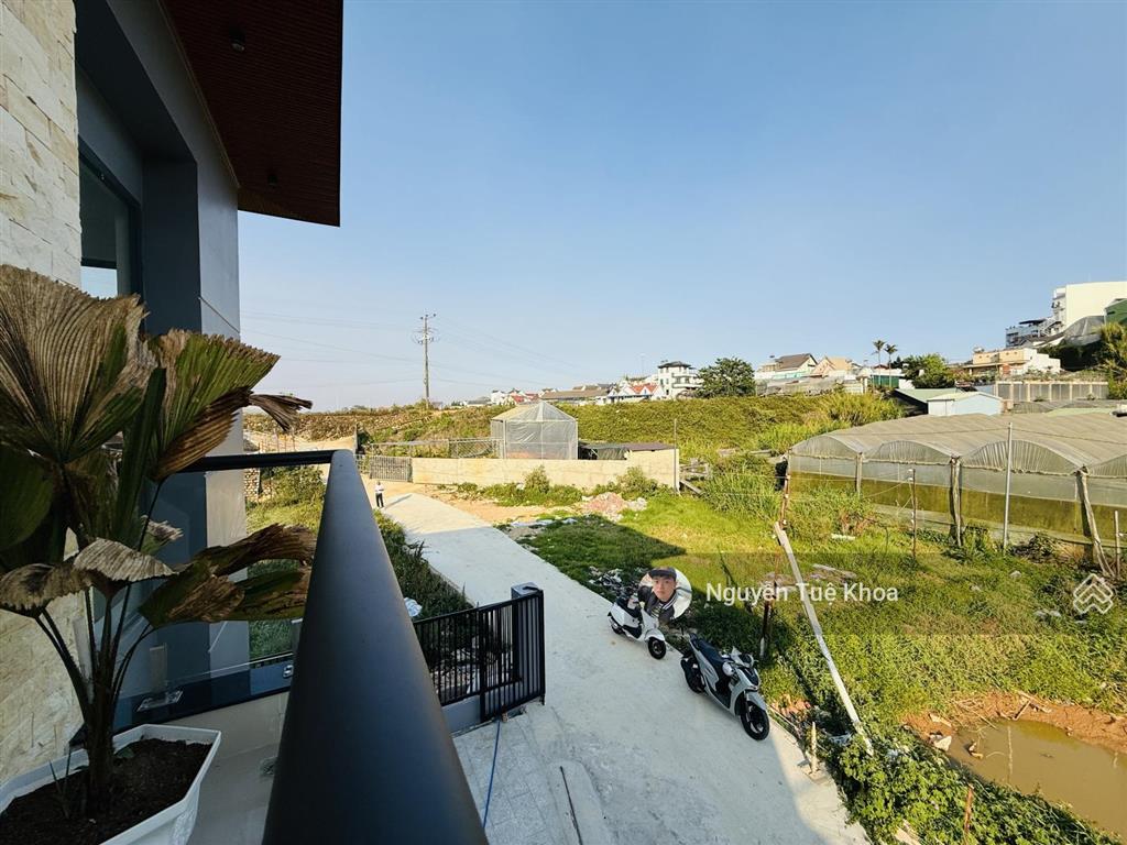Bán villa trại mát phường 11, thành phố đà lạt. 8 tỷ 209,2m2