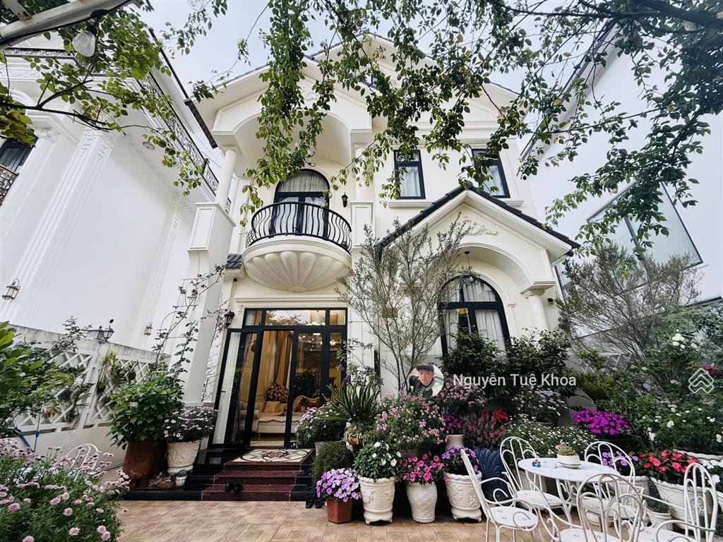 Villa 19tỷ đẹp ngay trung tâm của thành phố đà lạt