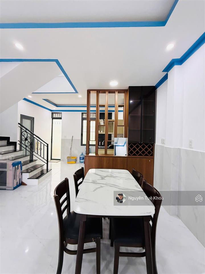 Bán nhà xô viết phường 7 thành phố đà lạt. giá 2,1 tỷ hẻm ô tô