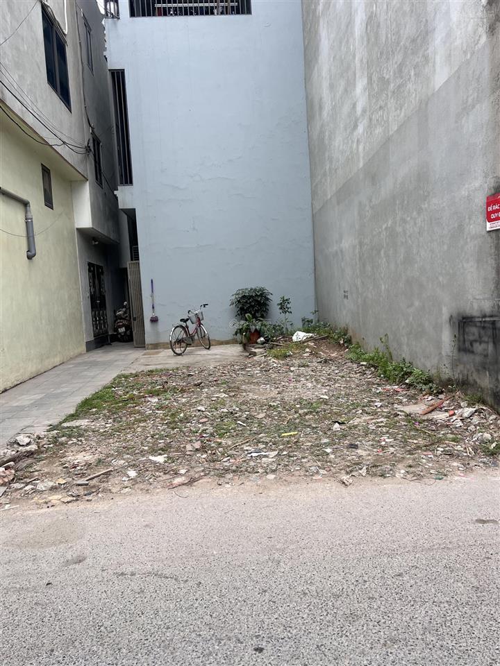 Siêu phẩm có 102 yên lộ, đất dt 48m mặt tiền 4m, lô góc 2 mặt ngõ, ô tô tránh, ngõ thông rộng