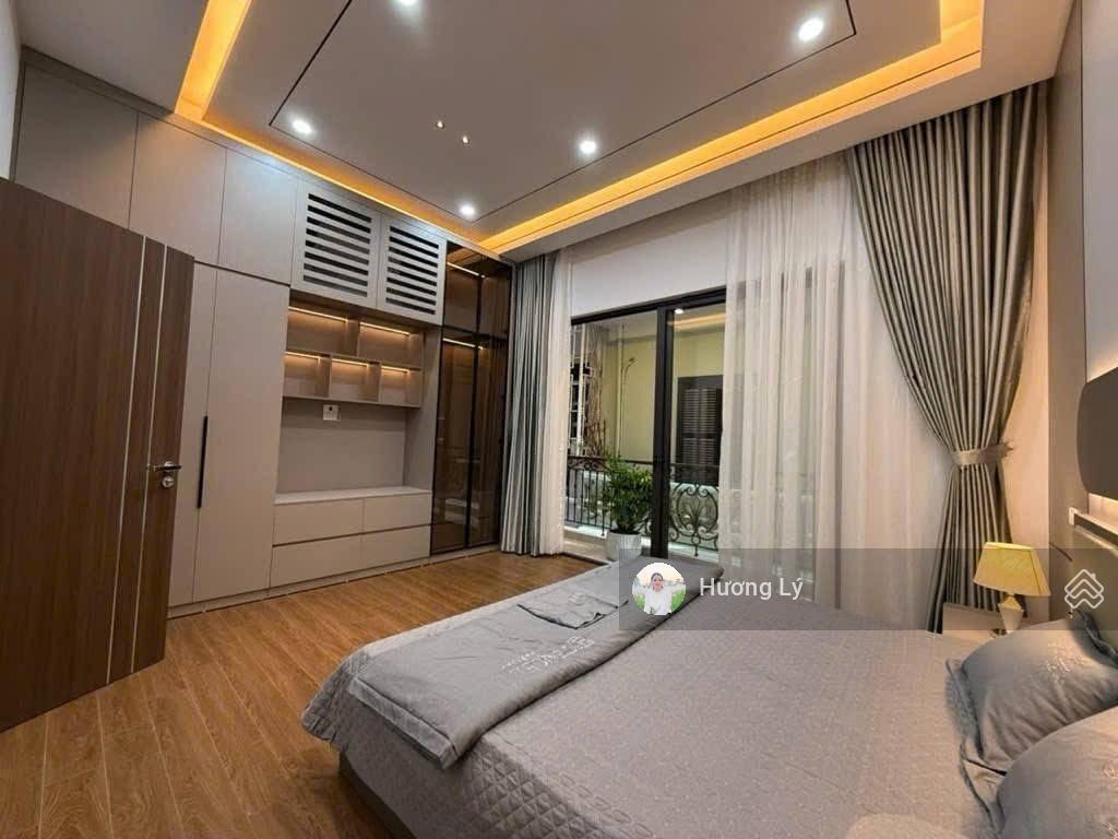 Hiếm! bán nhà đa sỹ 52m x 5 tầng thang máy, lô góc 4 mặt thoáng, nhà mới đẹp, giá chỉ 8,5 tỷ