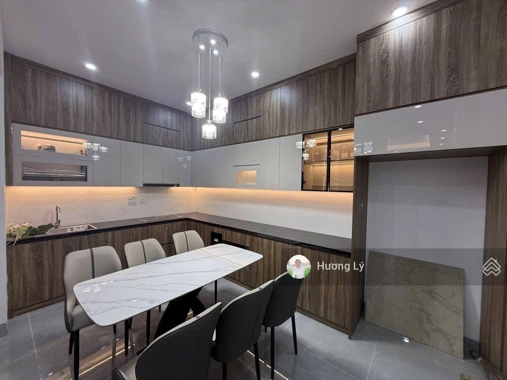 Hiếm! bán nhà đa sỹ 52m x 5 tầng thang máy, lô góc 4 mặt thoáng, nhà mới đẹp, giá chỉ 8,5 tỷ