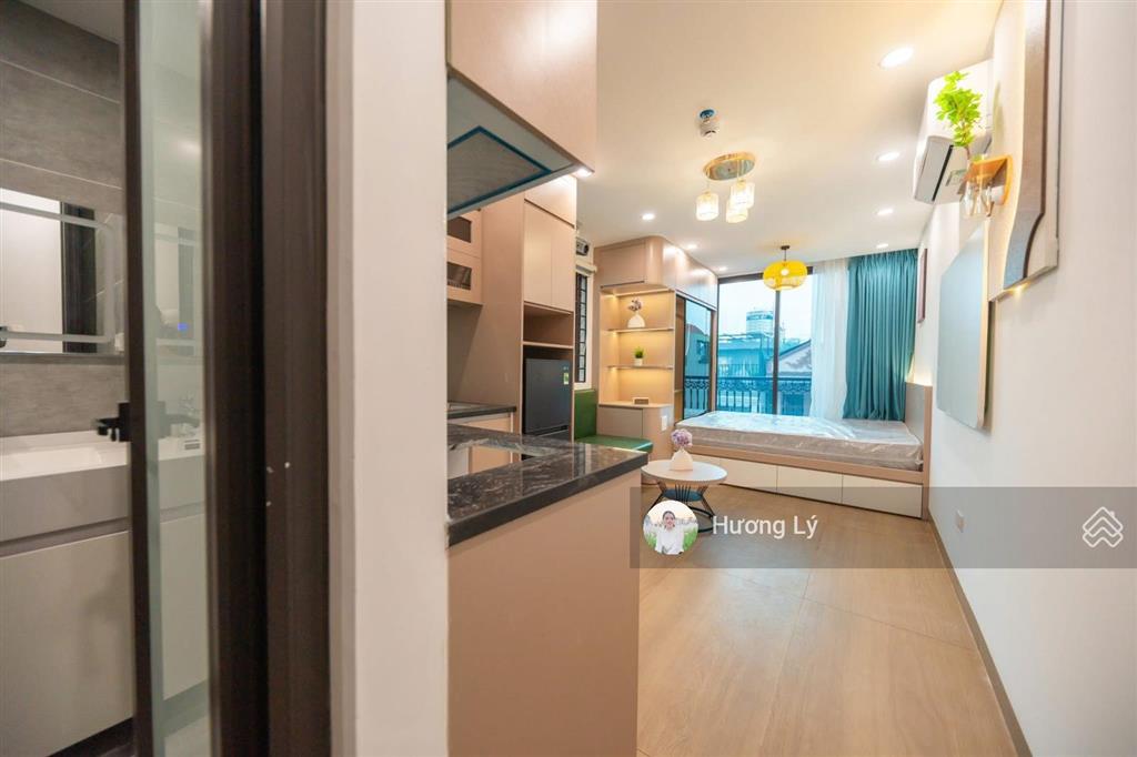 Căn hộ dịch vụ vip hoàng đạo thành 100m x 8 tầng thang máy, 25 phòng kk, doanh thu 180tr, 2 tỷ/năm