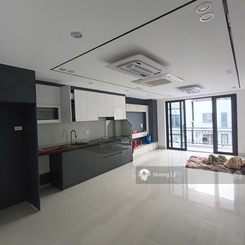 Mặt phố bà triệu 64m x 5 tầng, thang máy, thông sàn, kinh doanh, mt 4,6m, vị trí đắc địa